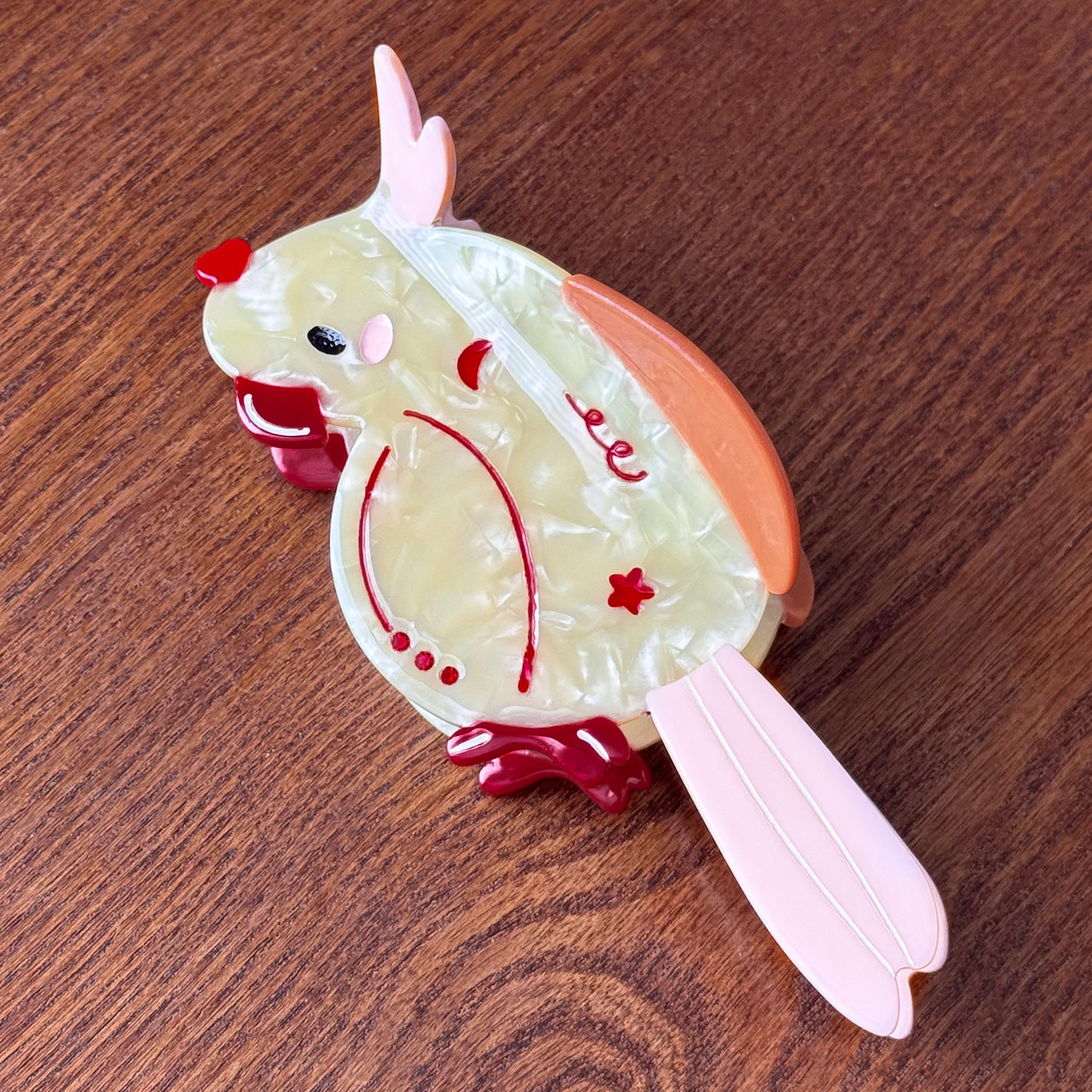 Little bird-shaped acetate hair clip