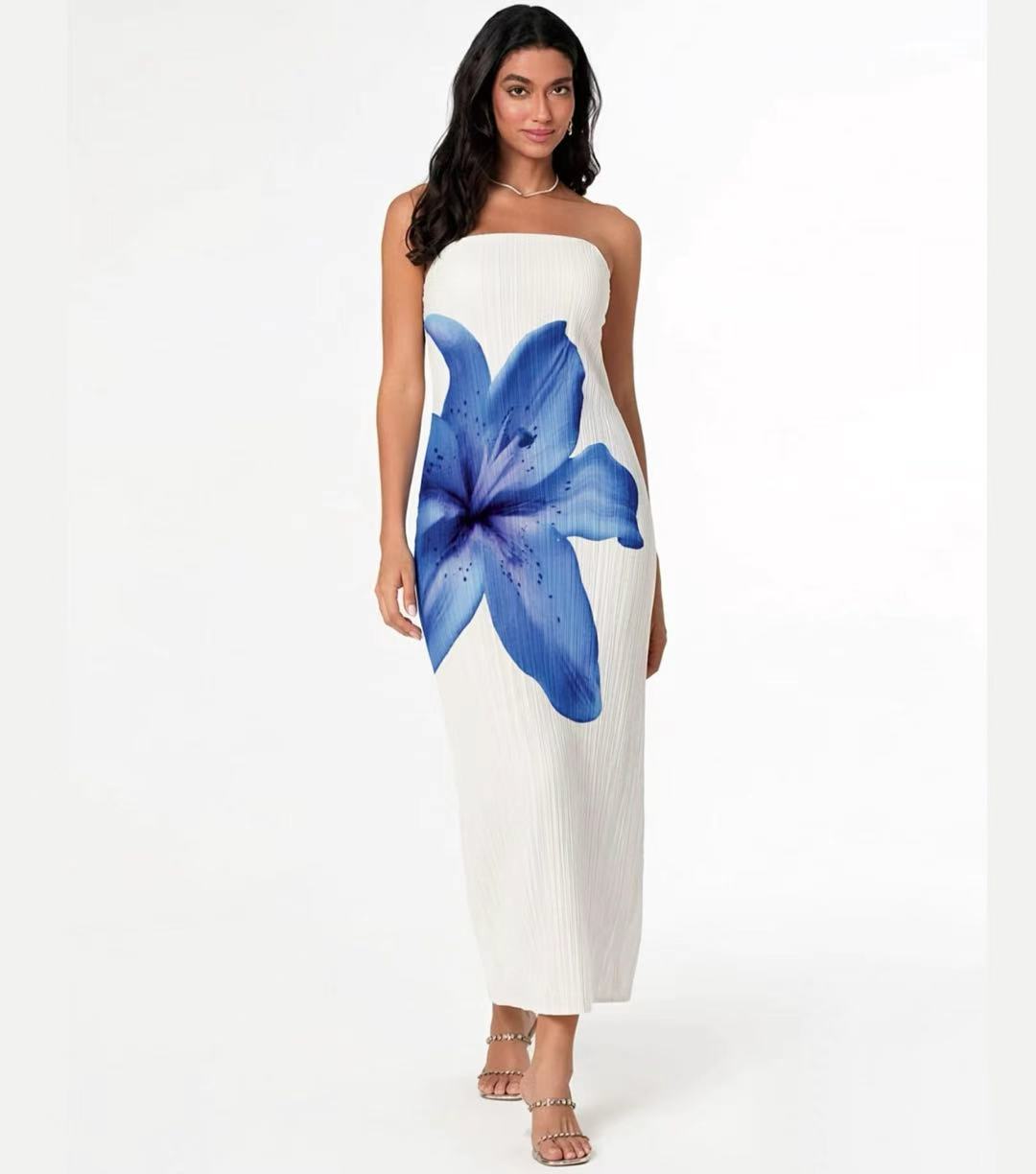 Resort-style pleated strapless dress