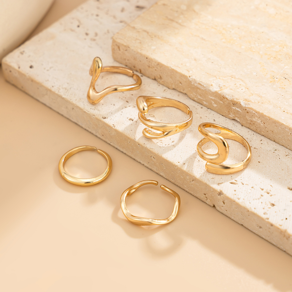 Irregular lines Toe Ring
