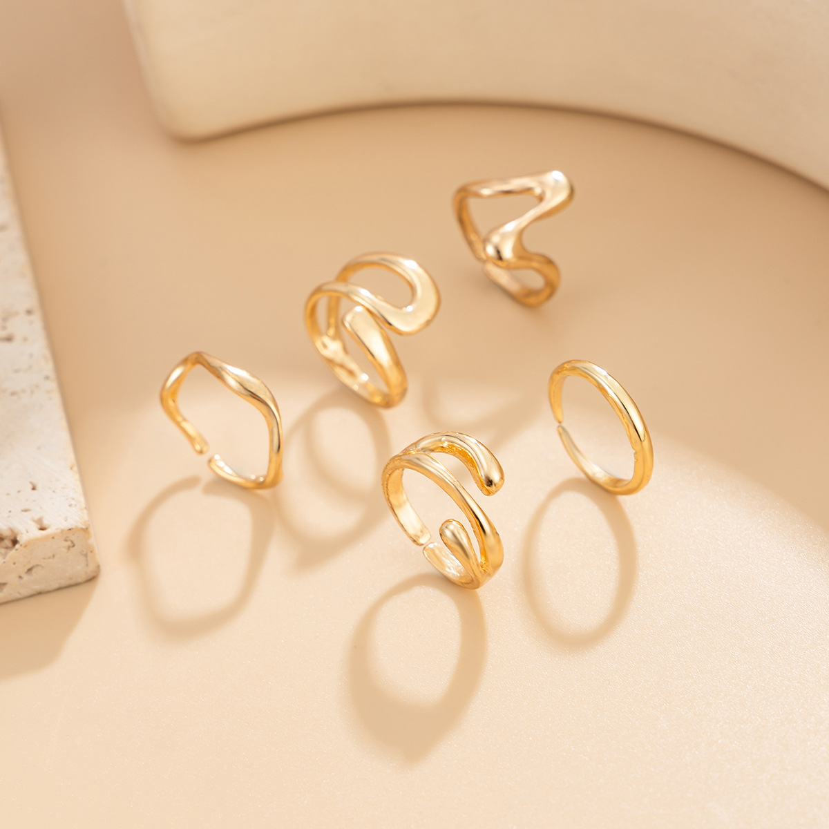 Irregular lines Toe Ring