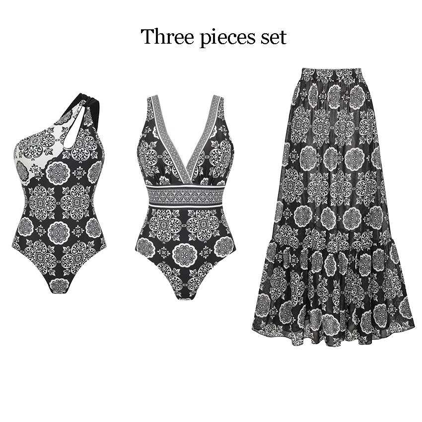 V Neck Black Retro Printed Swimsuit Set(s)