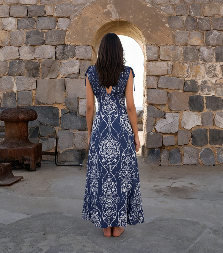 [Copy]V Neck Tie Shoulder Lily Print Swimsuit Set(s)