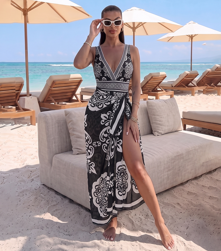 V Neck Black Retro Printed Swimsuit Set(s)