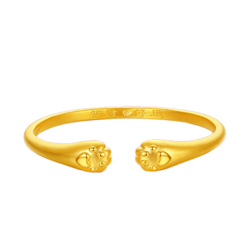 "Paw of Fortune: Bracelet of Love and Wealth"
