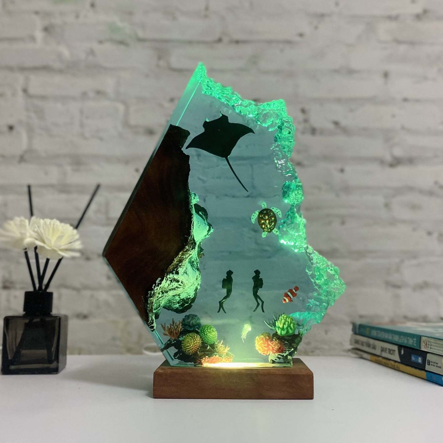 Manta Ray and Couple Diver Night Light Art Home Decor Unique Birthday Gift Ideas - photomoonlampau