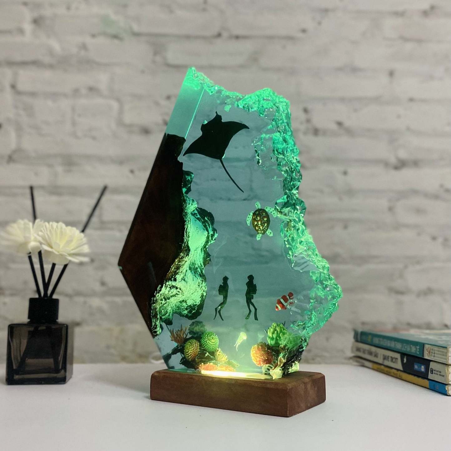 Manta Ray and Couple Diver Night Light Art Home Decor Unique Birthday Gift Ideas - photomoonlampau
