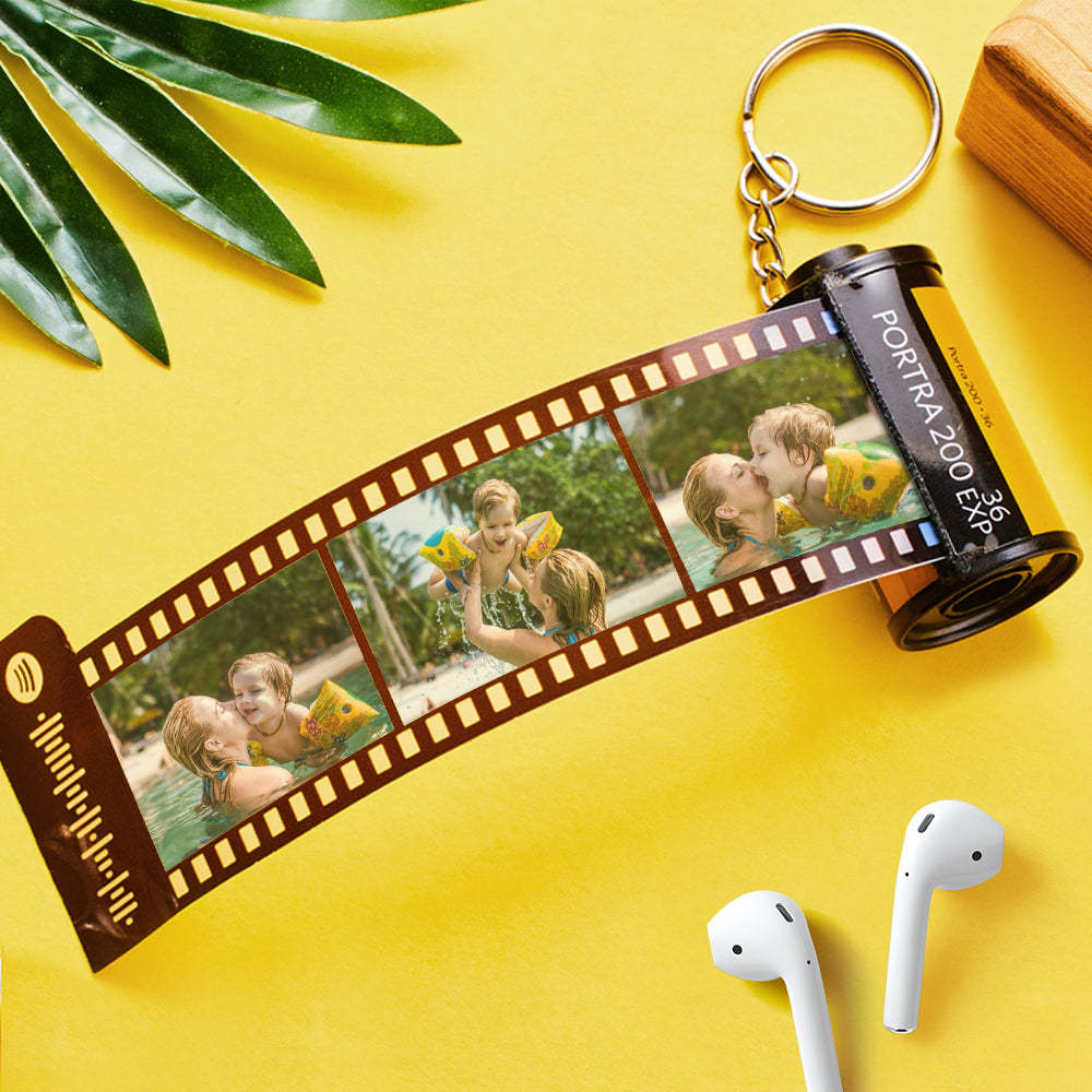 Music Code Scannable Custom Camera Roll Keychain for MOM 5-20 Pictures Green Shell