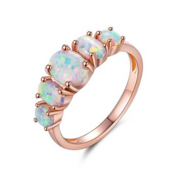 Anillo De Ópalo Blanco Chapado En Oro Rosa De 18 K