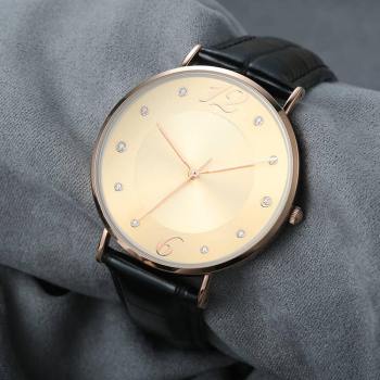 Reloj Con Esfera Dorada Correa De Cuero Negra De Cuarzo De Moda - Mujer