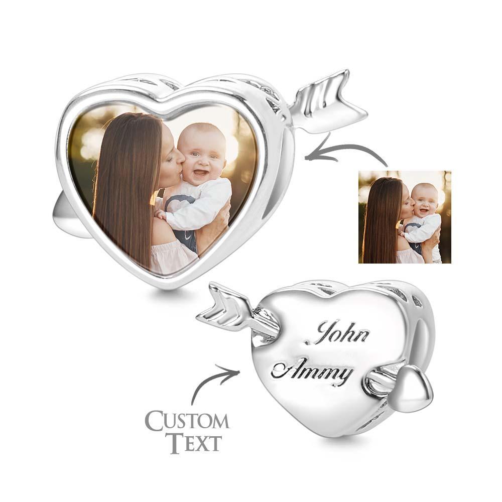 Dije Fotográfico Personalizado Con Forma De Corazón Y Flecha Con Texto Grabado En La Parte Posterior - TuNombrecollar