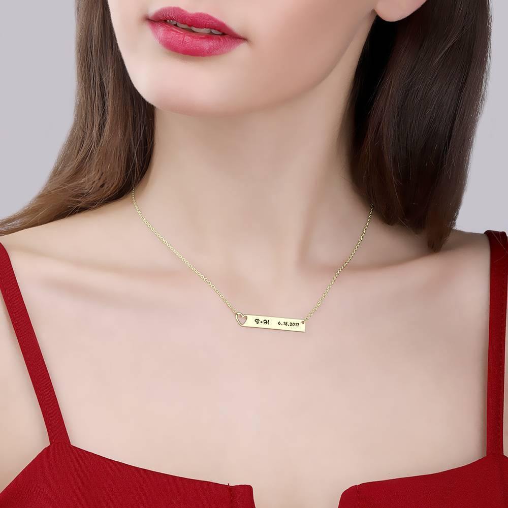 Collar De Barras De Corazón Con Grabado De Plata Dorada De 14K