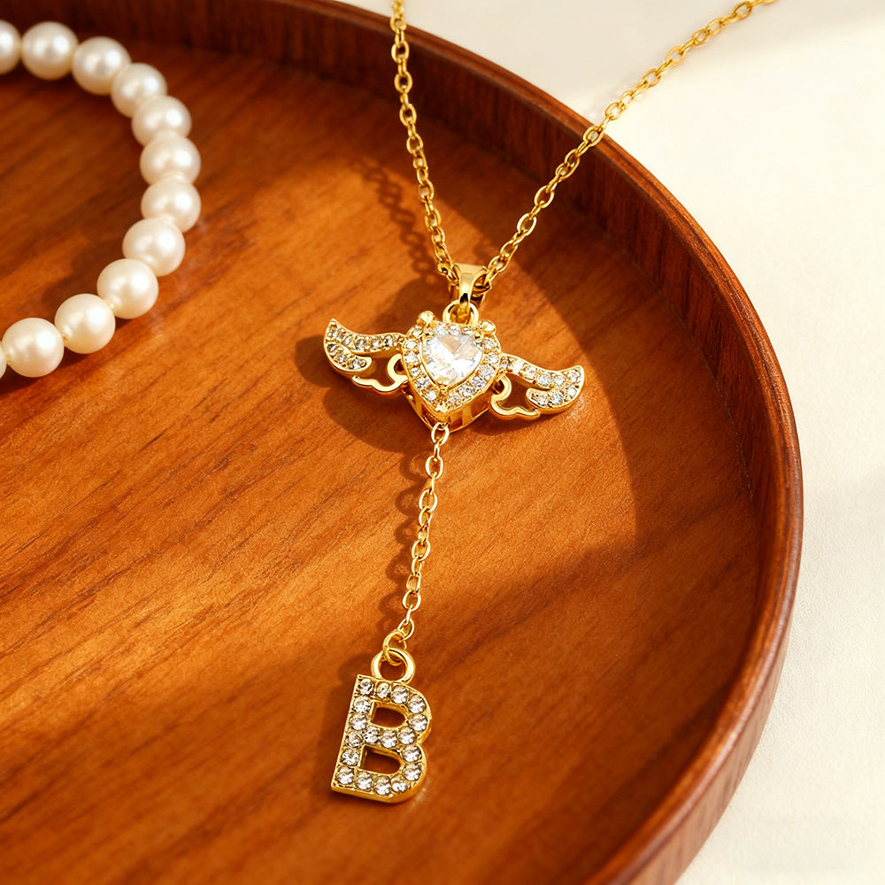 Collar Con Inicial Y Alas De Cupido Animadas. Collar Personalizado Con Colgante De Inicial Y Alas Móviles. Divertido Colgante Cinético Con Inicial. Regalo De Navidad Para Ella. - 