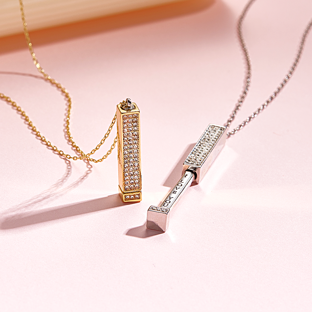 Collar De Barra Grabado Personalizado Con Circonita. Collar De Barra Vertical Personalizado. Collar Con Mensaje Oculto. Regalo Sorpresa Para Ella. - 