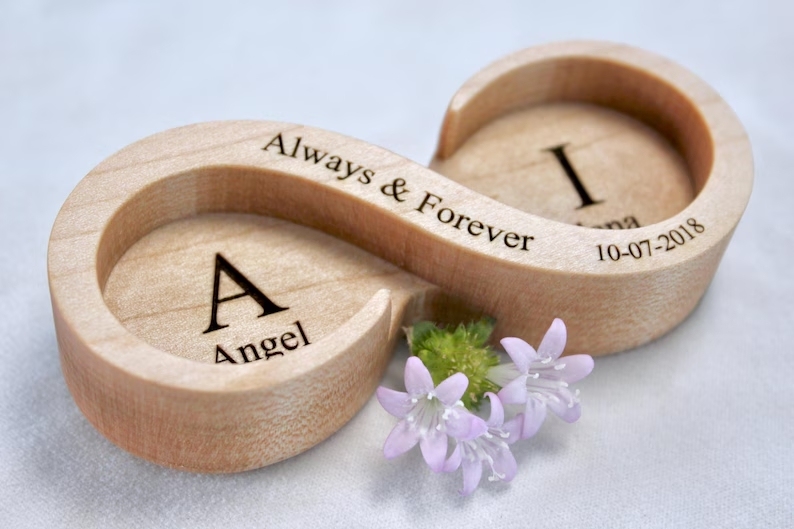 Plato De Anillos Personalizado Para Compromiso - Soporte De Anillos De Madera Personalizado Para Parejas Regalos Para Recién Casados ​​compromisos Bodas Y Aniversarios - 