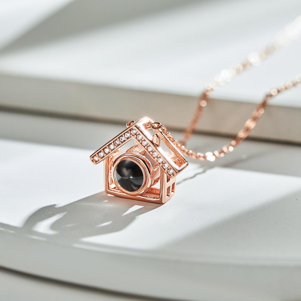 Collana Con Proiezione Fotografica Personalizzata I Nostri Regali Commemorativi Per La Coppia Di Casa - tuacollananome