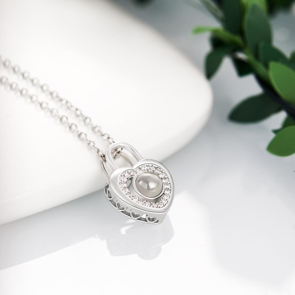 Collana Personalizzata Con Proiezione Di Foto Ciondolo A Forma Di Lucchetto A Cuore D'amore, Regalo Di San Valentino - tuacollananome