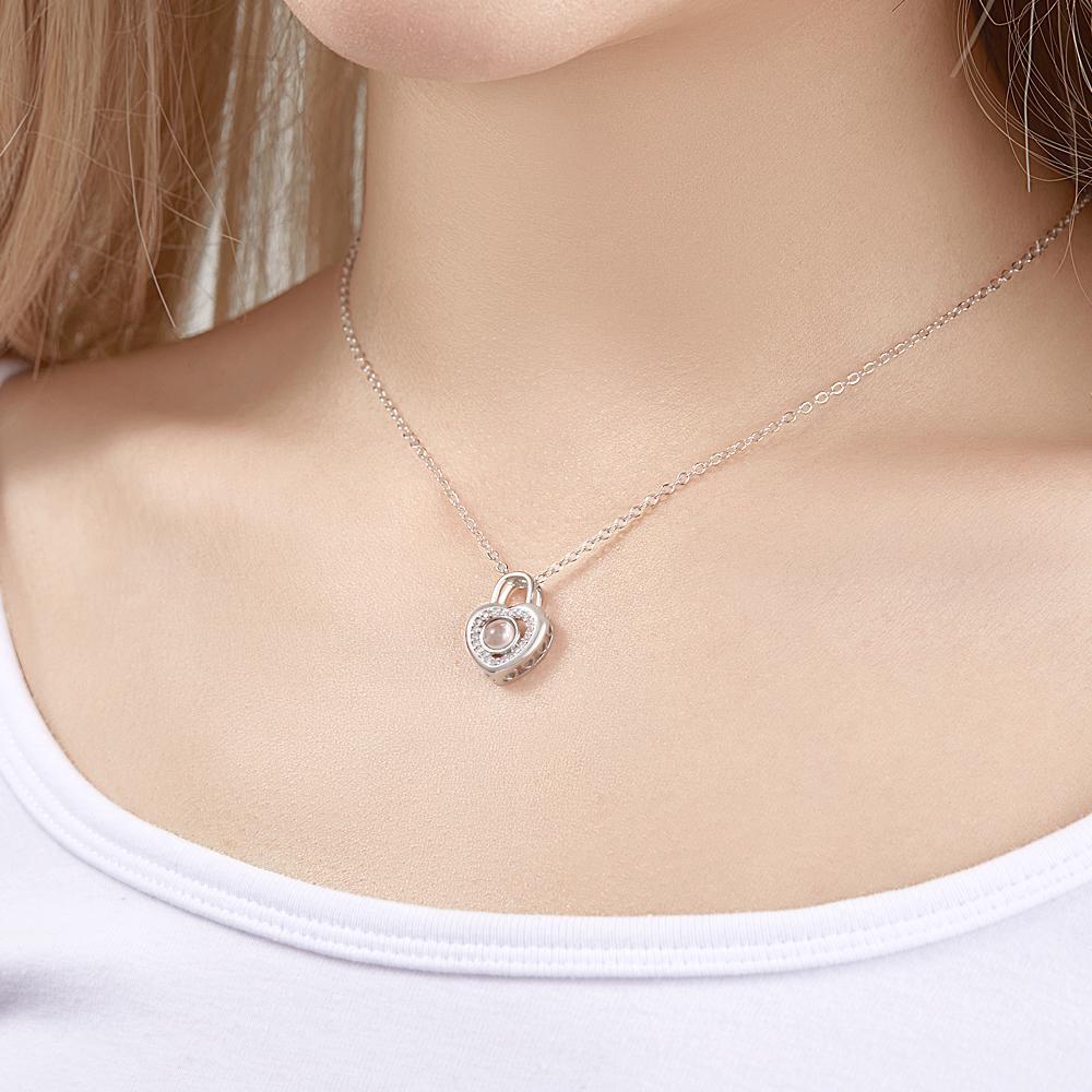 Collana Personalizzata Con Proiezione Di Foto Ciondolo A Forma Di Lucchetto A Cuore D'amore, Regalo Di San Valentino - tuacollananome
