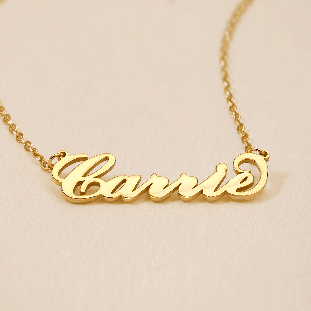 Collana Con Nome Carrie Placcato Oro 14K Collana Con Nome Personalizzato In Rame