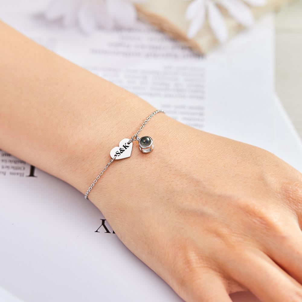 Bracciale Personalizzato Per Proiezione Di Foto Con Iniziali Incise, Braccialetto A Forma Di Cuore, Regalo Per Lei - tuacollananome