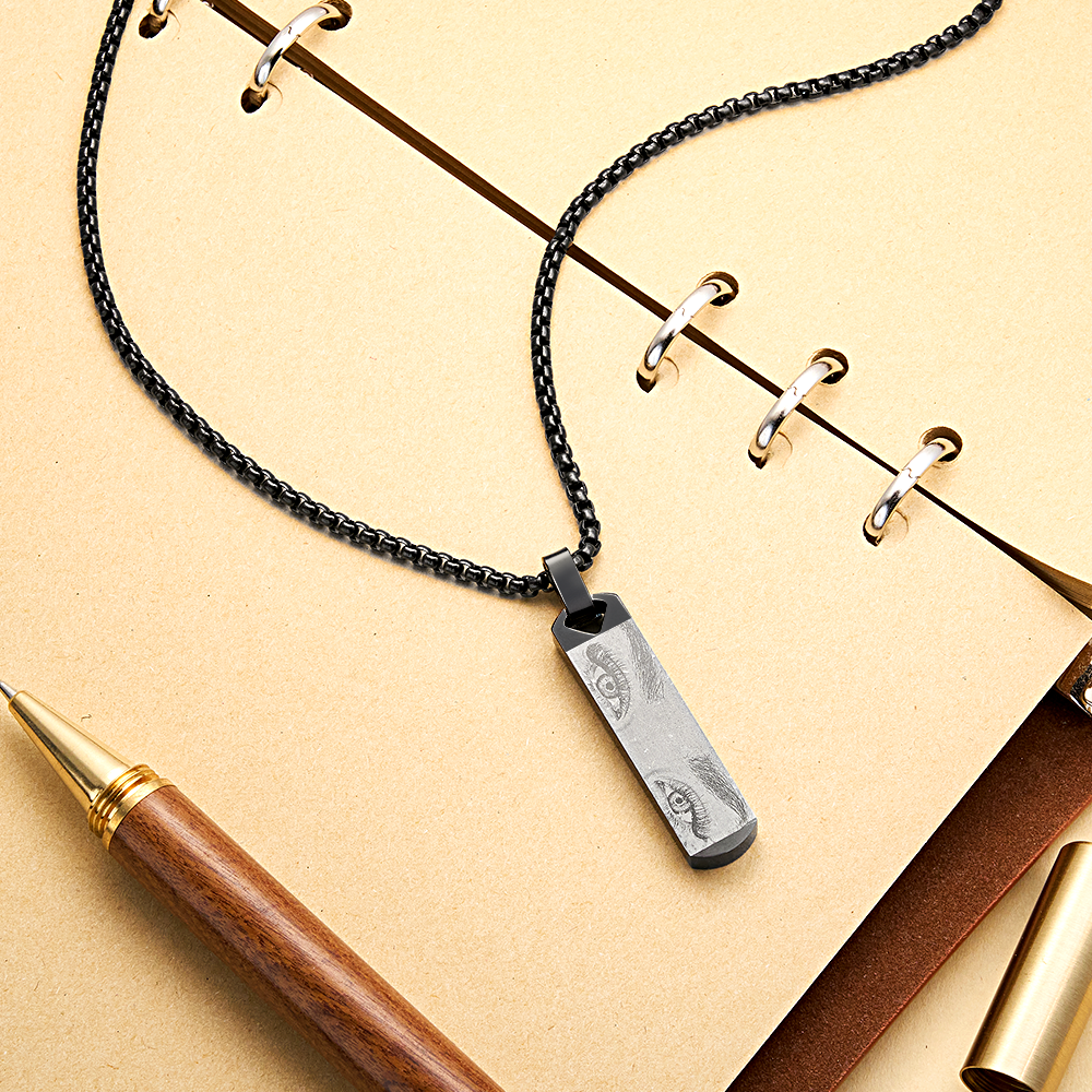 Collana Con Barra Per Occhio Incisa Personalizzata, Incisione Fotografica Personalizzata Dell'occhio, Ciondolo A Barra Verticale, Collana Con Catena A Cubo In Oro Con Immagine Dell'occhio - 
