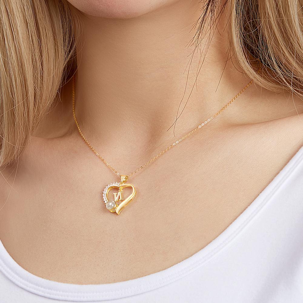 Collana Con Proiezione Personalizzata Regali Di Design A Forma Di Cuore Con Lettere Personalizzate - tuacollananome