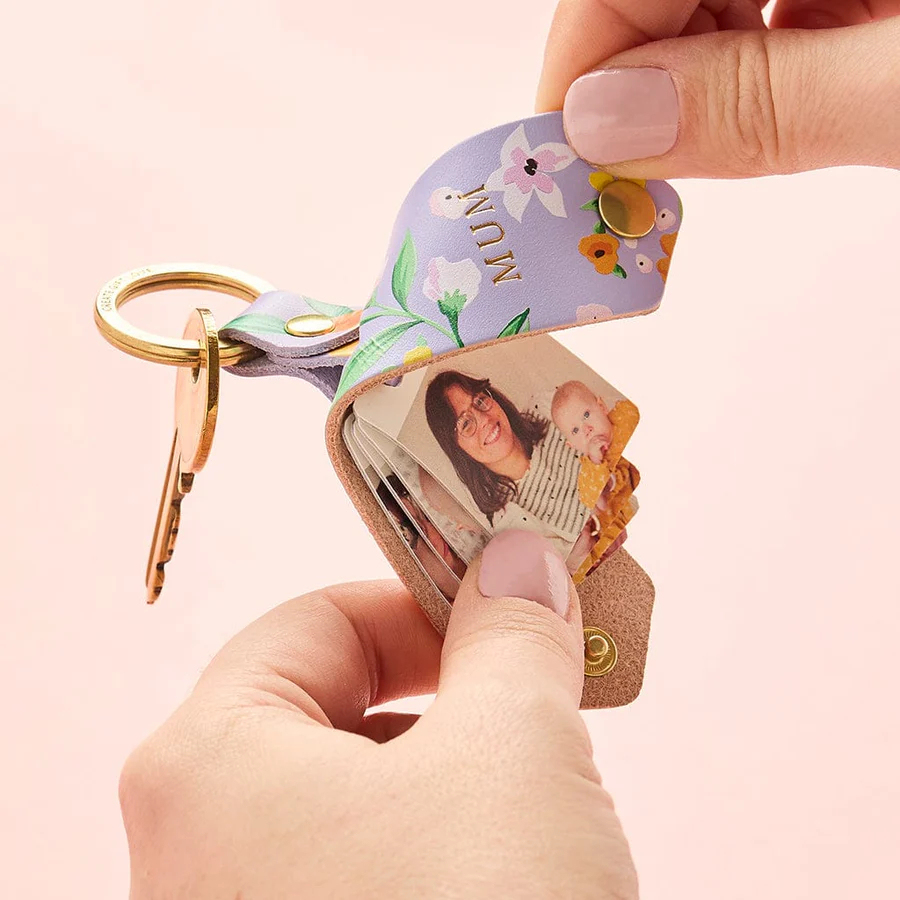 Portachiavi Personalizzato In Pelle Con Motivo Floreale, Album Fotografico Multiplo Personalizzato, Regalo Per La Festa Della Mamma. - 