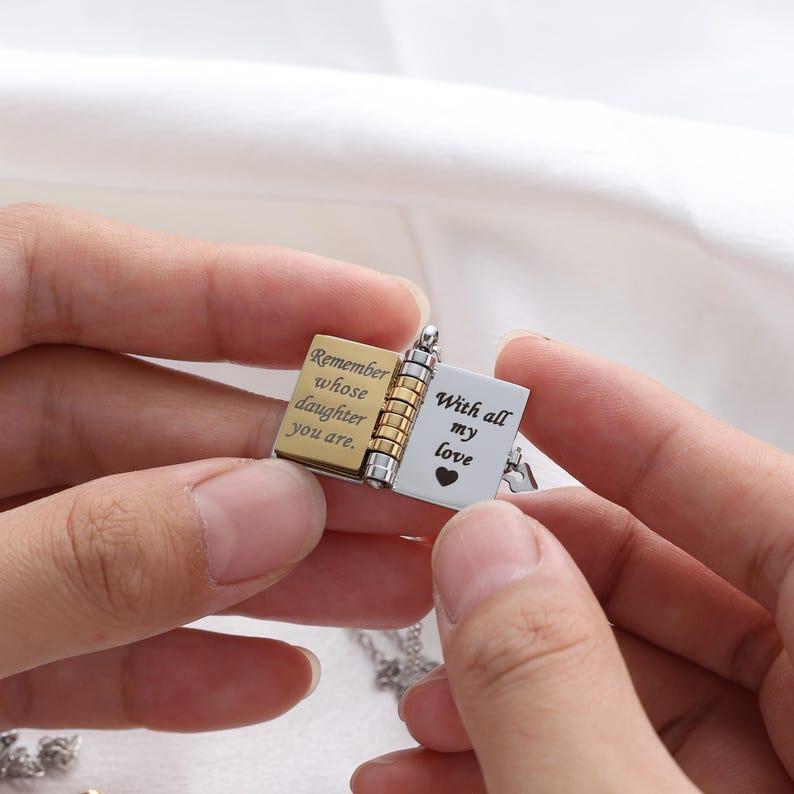 Collana Con Medaglione A Libro Personalizzato, Ciondolo Con Libro Con Messaggio Personalizzato Di Sette Pagine, Lettera D'amore Segreta, Regalo Di Anniversario - 