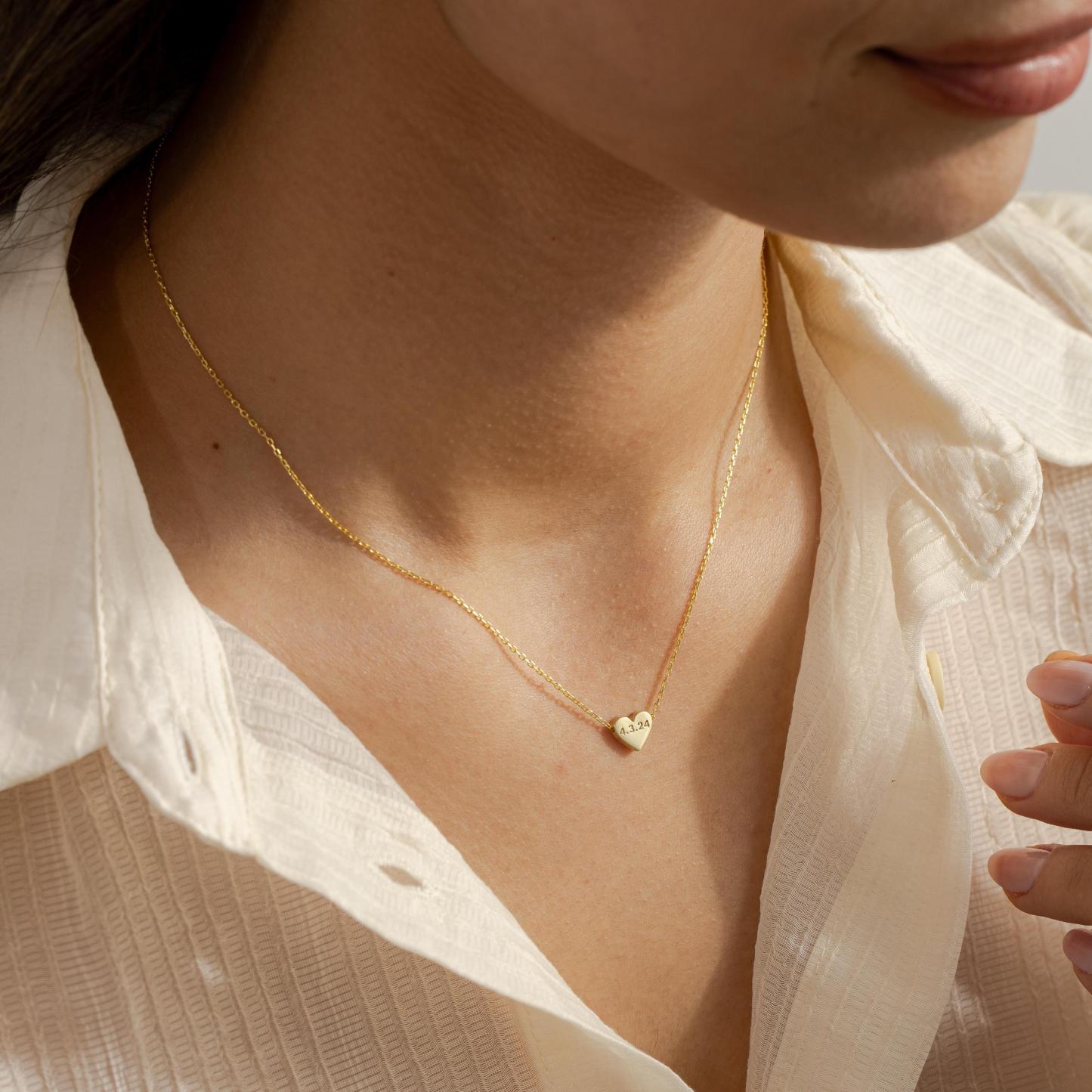 Collana Con Ciondolo A Cuore Con Data Personalizzata, Nomi Incisi Personalizzati E Collana Con Ciondolo A Cuore Con Data Speciale, Regali Di Anniversario - 