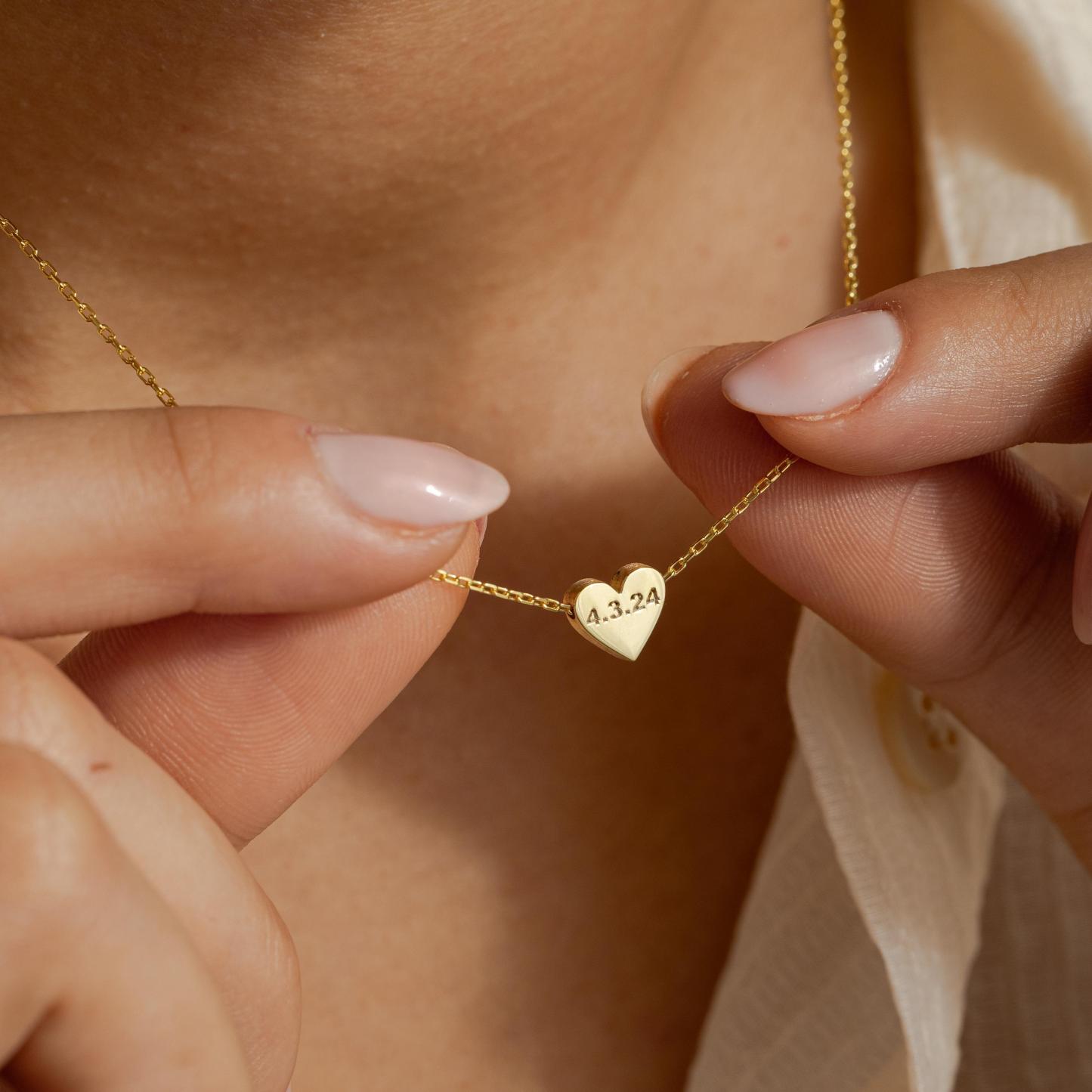Collana Con Ciondolo A Cuore Con Data Personalizzata, Nomi Incisi Personalizzati E Collana Con Ciondolo A Cuore Con Data Speciale, Regali Di Anniversario - 