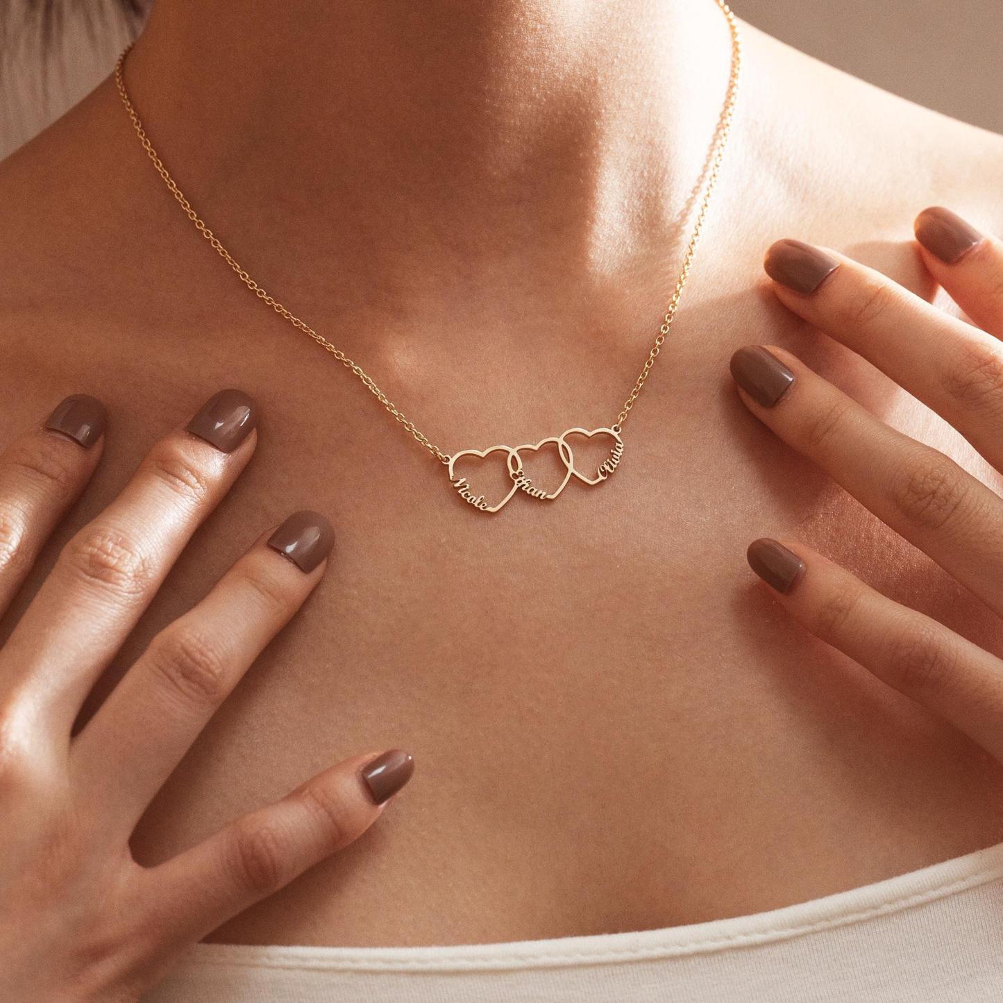 Collana Personalizzata Con Nome E Cuore, Collana Con Cuori Multipli, Gioielli Con Nomi Per Bambini, Regalo Per La Festa Della Mamma. - 