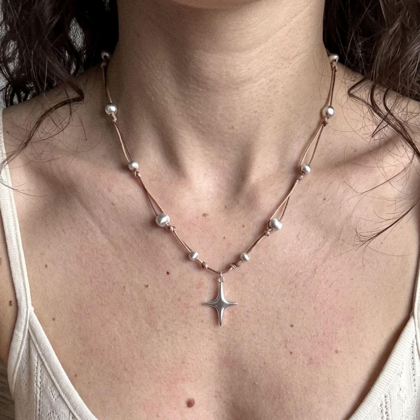 Collana Minimalista Con Stella A Quattro Punte Elegante Girocollo Con Catena Di Perline Gioielli Bohémien Per Le Donne - 