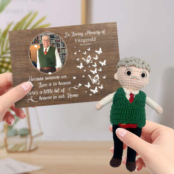 Poupée Au Crochet Personnalisée En Mémoire Aimante Cadeau Personnalisé Mini Poupées Faites À La Main Ressemblent À Votre Photo Avec Carte Commémorative Personnalisée Pour Grand-père - votrecollierprenomfr