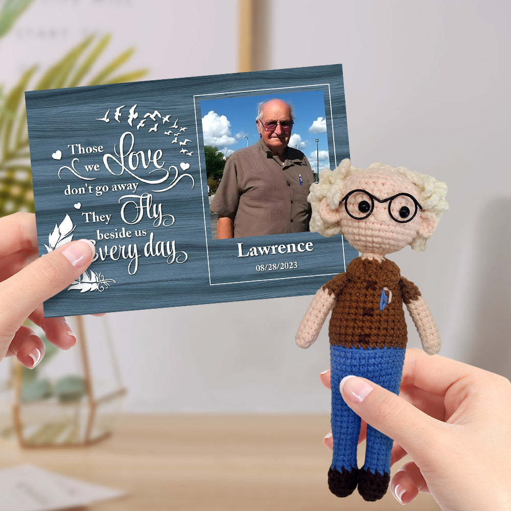 Poupée Au Crochet Personnalisée, Cadeaux Personnalisés, Mini Poupées Semblables Faites À La Main Avec Carte Commémorative Personnalisée Pour Grand-père - votrecollierprenomfr