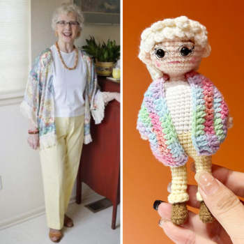 Poupée Au Crochet Personnalisée Cadeau Personnalisé Tissé À La Main Mini Poupées Semblables Pour Grand-mère - votrecollierprenomfr