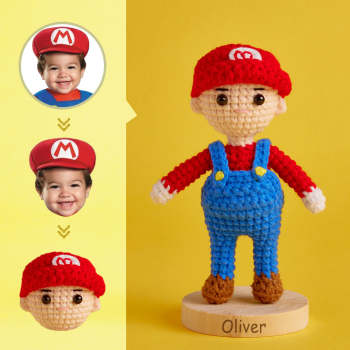 Poupée Au Crochet Avec Visage Personnalisé, Cadeaux Personnalisés, Mini Poupées Tissées À La Main - Mario - votrecollierprenomfr
