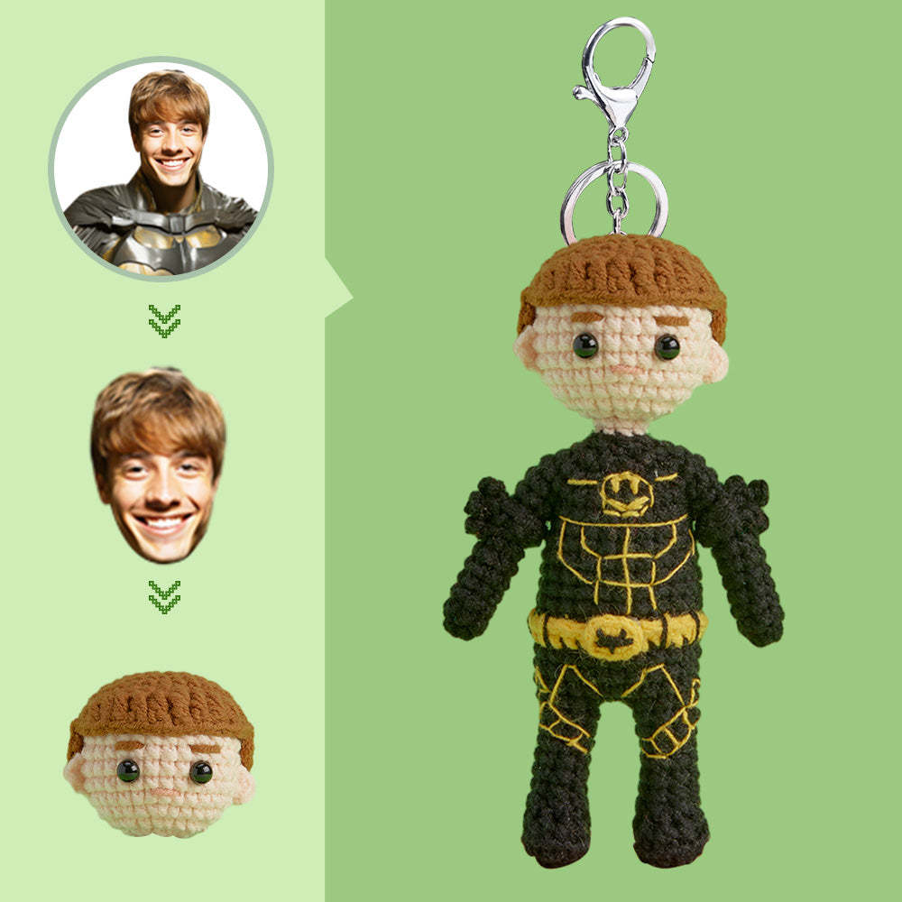 Poupée Au Crochet Avec Visage Personnalisé, Cadeaux Personnalisés, Mini Poupées Tissées À La Main - Batman - votrecollierprenomfr