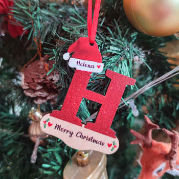 Ornement De Lettre De Noël Personnalisé Avec Chapeau Rouge, Décoration D'arbre De Noël Avec Nom Personnalisé - votrecollierprenomfr