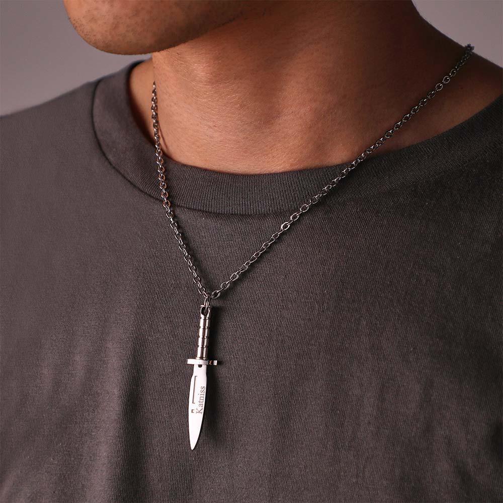 Collier Avec Nom Personnalisé, Poignard En Métal, Cadeau Cool Pour Hommes - votrecollierprenomfr