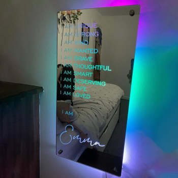 Affirmations Mirror - I Am Mirror Illumine Une Lampe De Chambre Colorée - votrecollierprenomfr