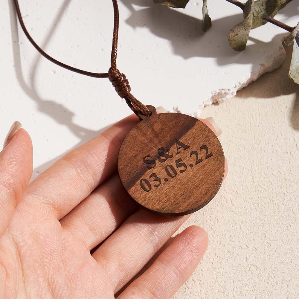Collier Photo Personnalisé, Cadeaux Pour Lui, Pendentif En Bois, Nom Personnalisé Gravé, Pendentif Rond - votrecollierprenomfr