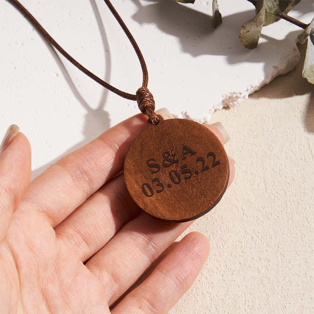 Collier Photo Personnalisé, Cadeaux Pour Lui, Pendentif En Bois, Nom Personnalisé Gravé, Pendentif Rond - votrecollierprenomfr