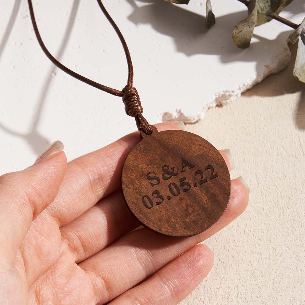 Collier Photo Personnalisé, Cadeaux Pour Lui, Pendentif En Bois, Nom Personnalisé Gravé, Pendentif Rond - votrecollierprenomfr
