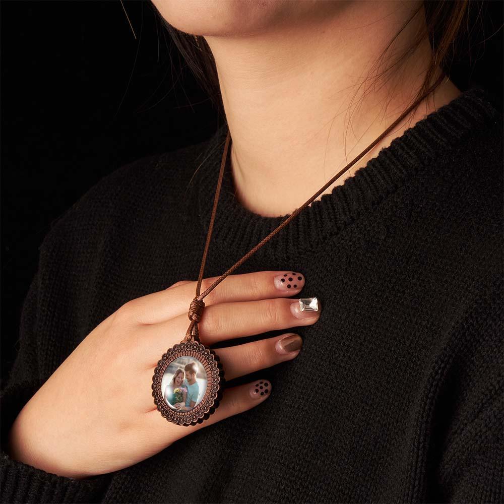 Collier Photo Personnalisé, Cadeaux Pour Lui, Pendentif En Bois, Nom Personnalisé Gravé, Pendentif Rond - votrecollierprenomfr