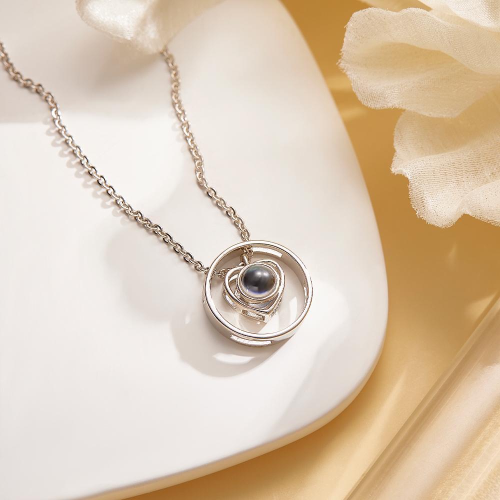 Collier De Projection Personnalisé Swing Heart Cadeau Simple Pour Elle - votrecollierprenomfr