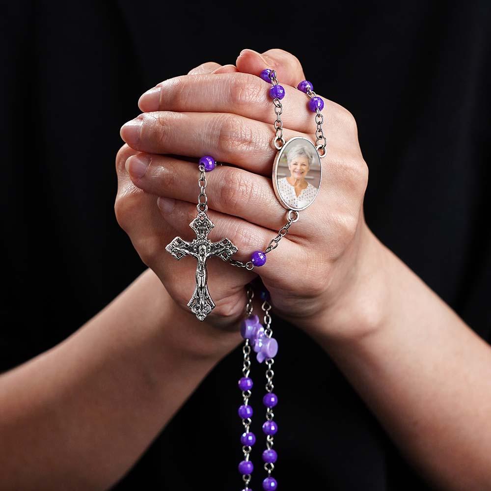 Collier De Perles De Chapelet Personnalisé, Collier De Perles De Rose Violette Plaqué Personnalisé Avec Photo - votrecollierprenomfr