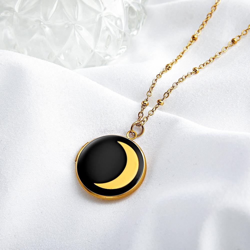 Colliers Photo Personnalisés Délicat Croissant De Lune Cadeaux Uniques Pour Elle - votrecollierprenomfr