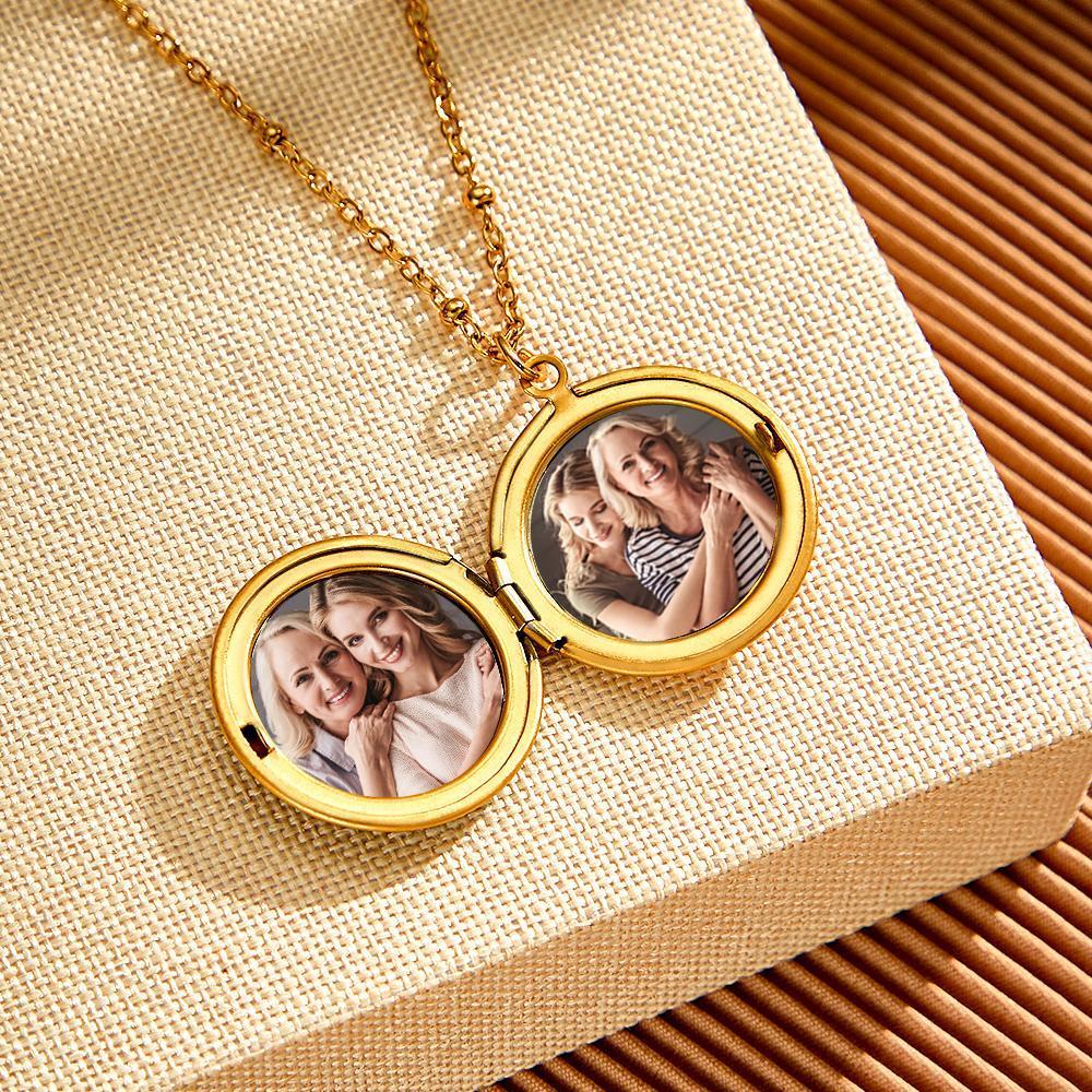 Colliers Photo Personnalisés Délicat Croissant De Lune Cadeaux Uniques Pour Elle - votrecollierprenomfr