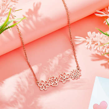 Collier Personnalisé De Fleurs De Naissance Multiples, Collier Floral Familial, Cadeau Pour Maman - votrecollierprenomfr