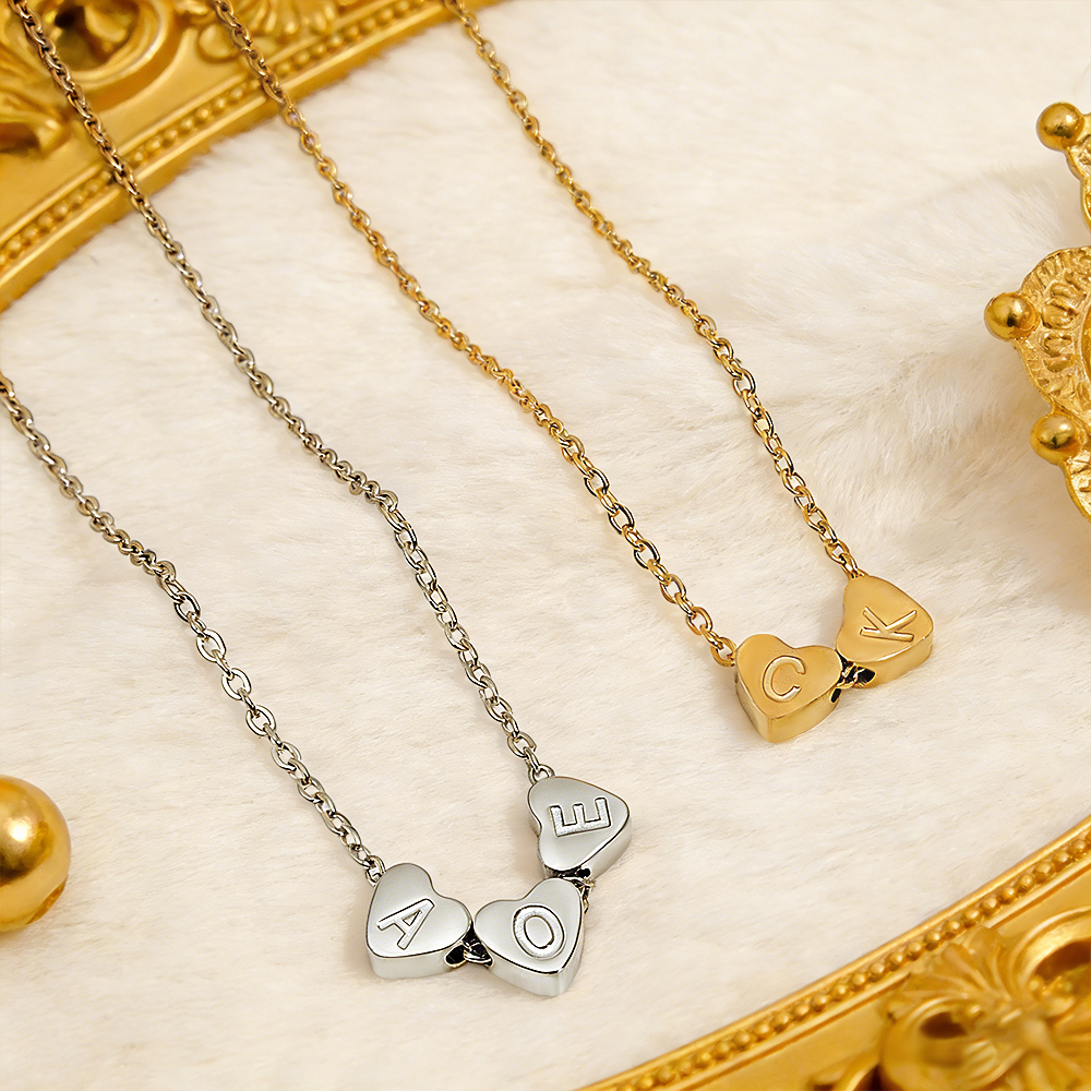 Collier Cœur Initiales Personnalisé - Collier Cœur Initiales Pour Couple - Collier Initiales Pour Famille Ou Amoureux - Cadeau Pour Elle - votrecollierprenomfr