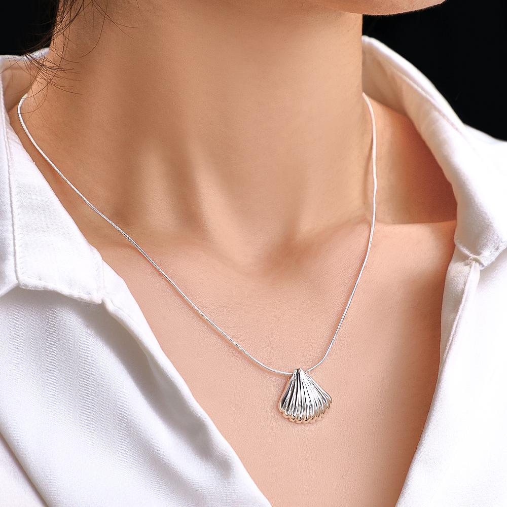 Collier Gravé Personnalisé, Pendentif Coquille De Pétoncle, Cadeau - votrecollierprenomfr